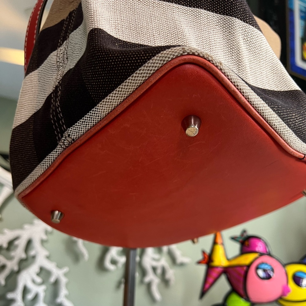 Burberry Mega Check Ashby bucket bag - Picture 3 of 14